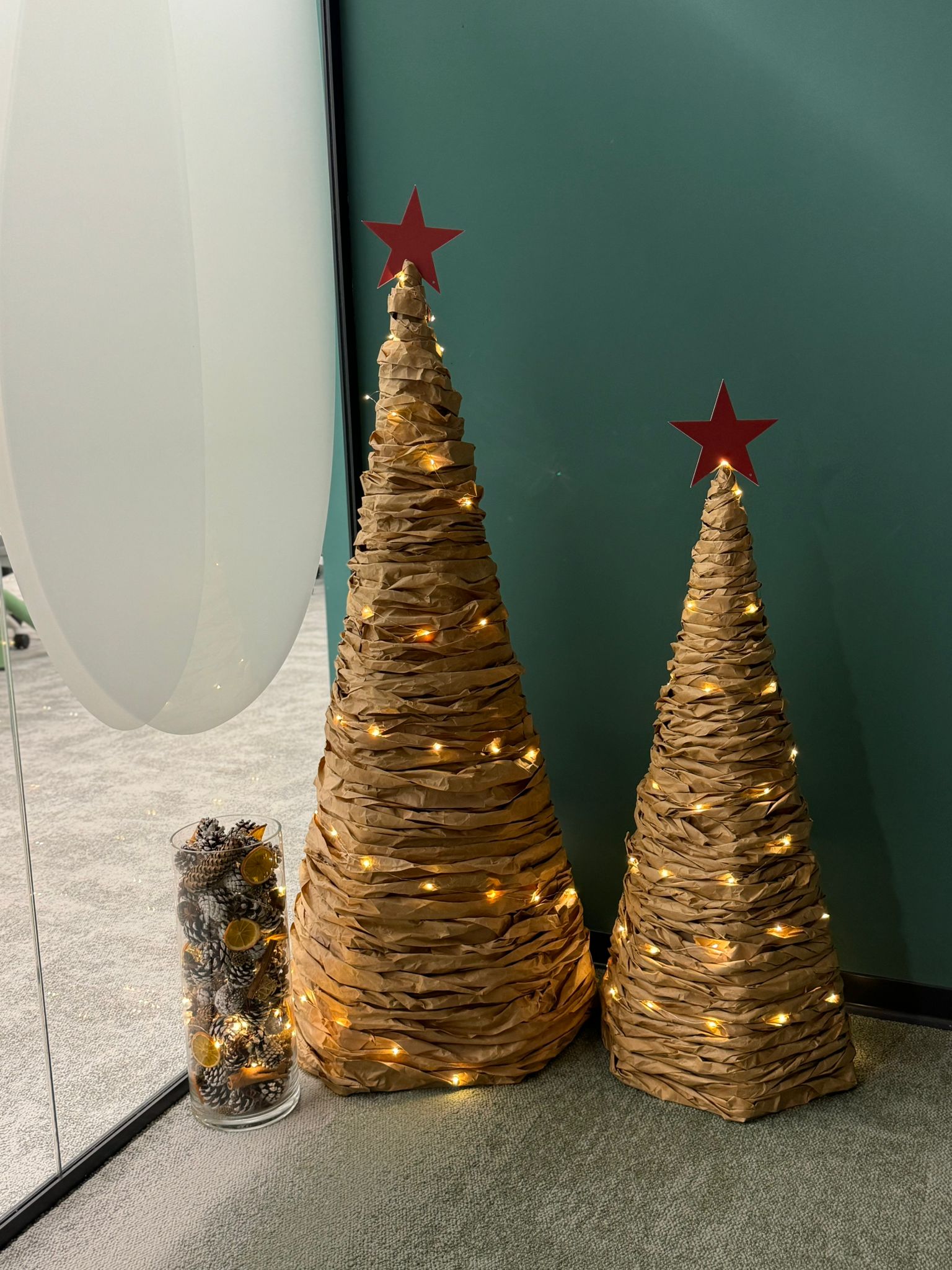 Transformarea unui birou intr-un taram magic de Craciun cu Magic Events by Anto