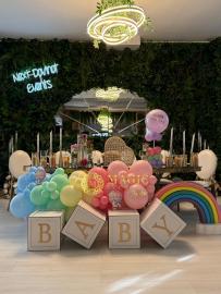 Decor de prezidiu cu tematică pastel