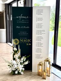 Decor de primire cu panou welcome È™i seating chart elegant,